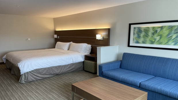 Images Holiday Inn Express & Suites Brenham South by IHG