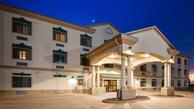 Images Best Western Henrietta Inn & Suites