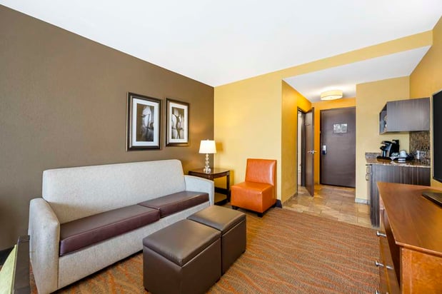 Images Best Western Plus Tupelo Inn & Suites