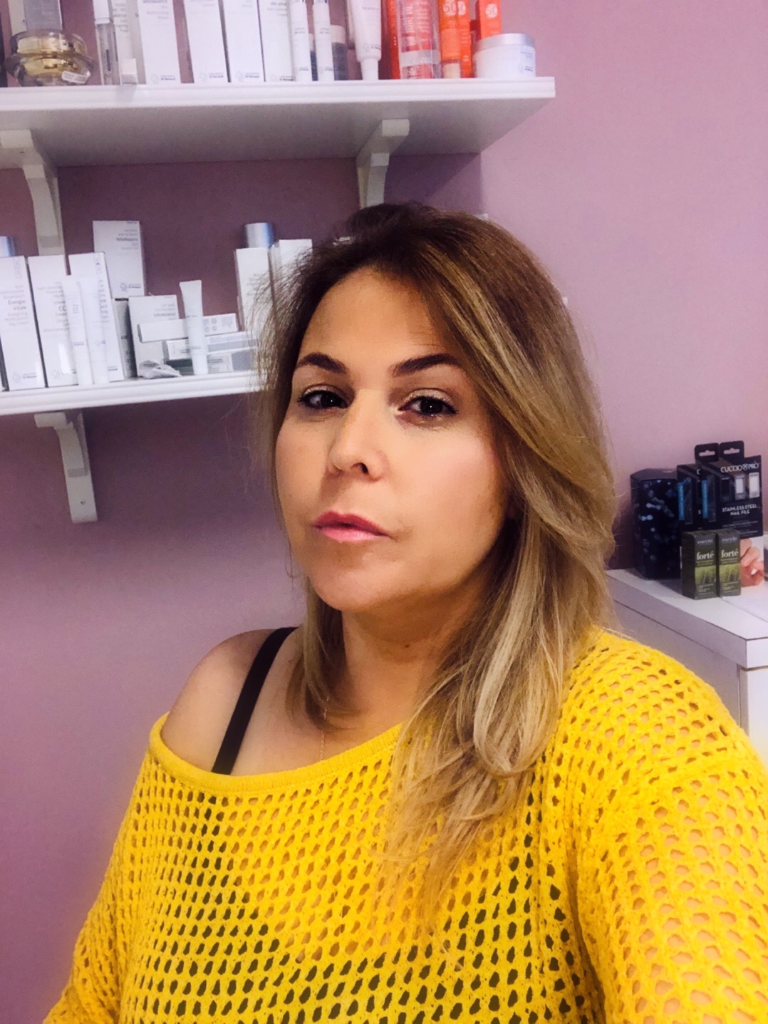 Images Clinique d'Esthétique Leila - Hydrafacial, Microblading, Épilation Laser Sainte-Foy