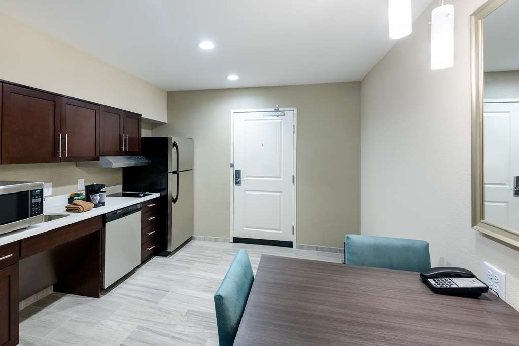 Guest room