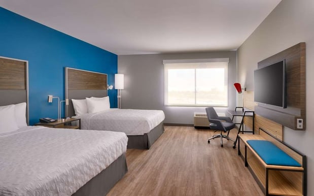 Images Tru by Hilton Clearfield Hill Air Force Base