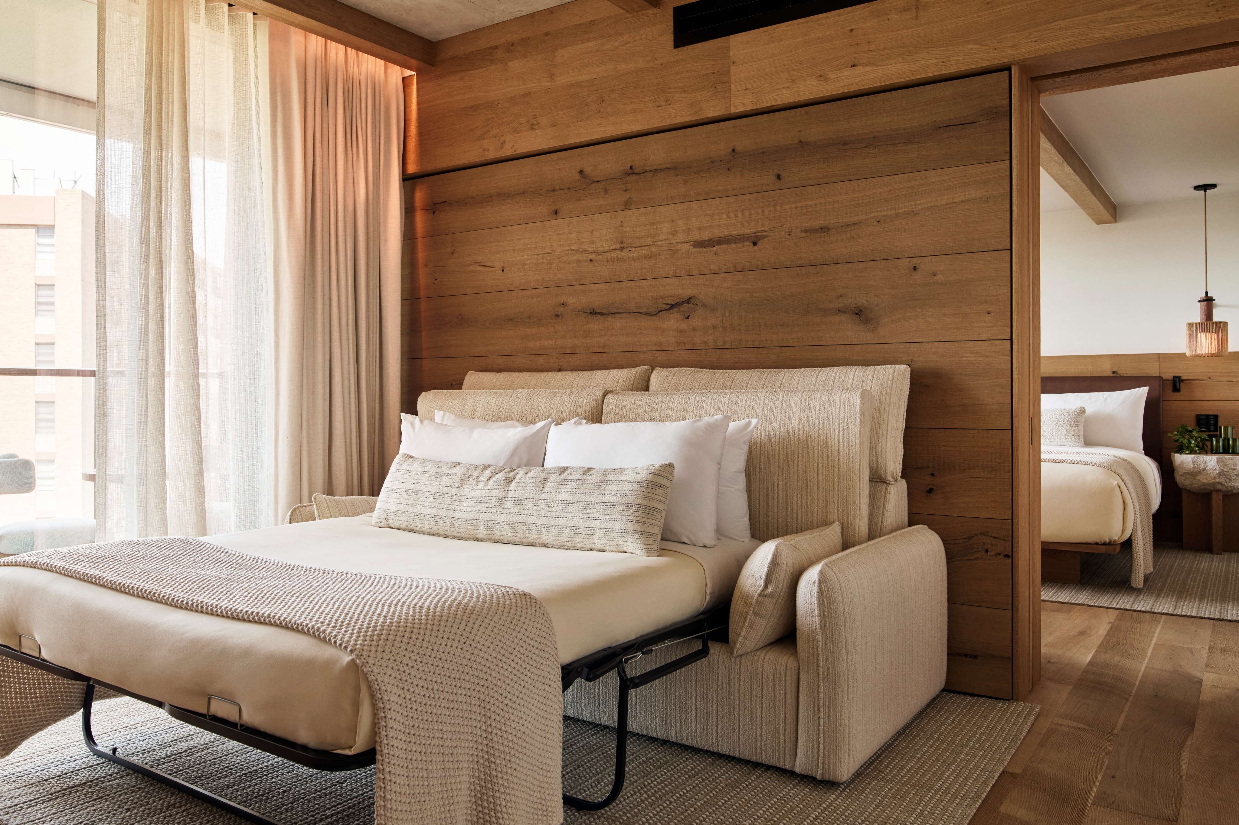 One Bed Suite Pull-Out Bed 