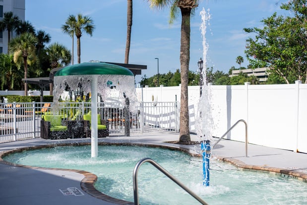Images Holiday Inn & Suites Across From Universal Orlando by IHG