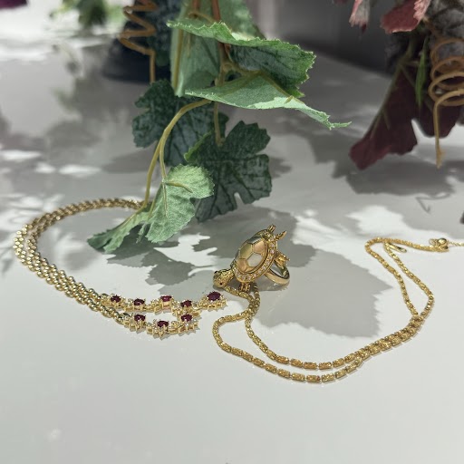 Images 買取専門店  KOMEHYO  (コメ兵)  広島三越