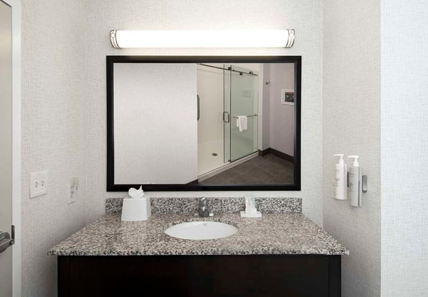 Images Hampton Inn & Suites Raleigh Downtown