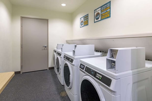 Images Home2 Suites by Hilton Kingman