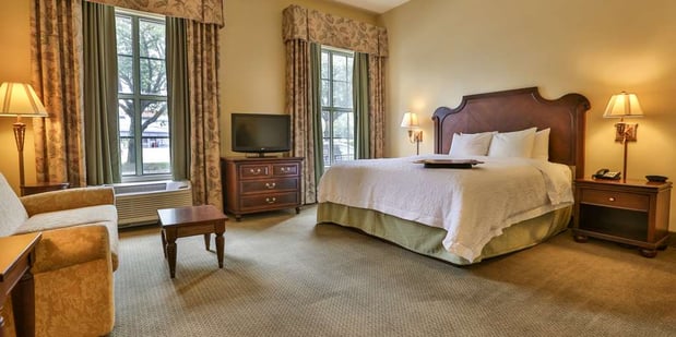 Images Hampton Inn & Suites Savannah Historic District