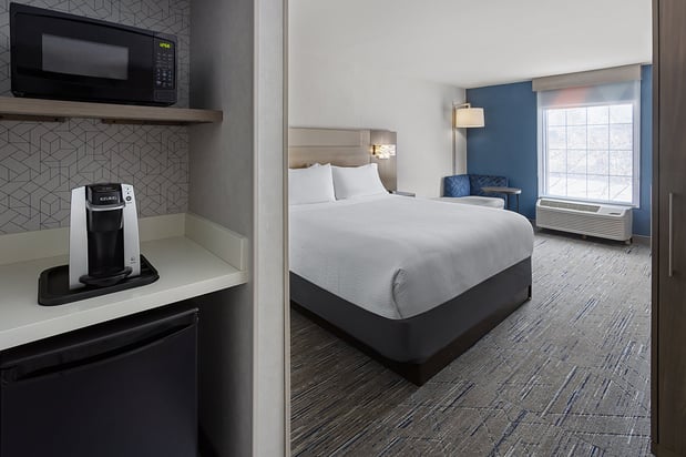 Images Holiday Inn Express & Suites Brattleboro by IHG