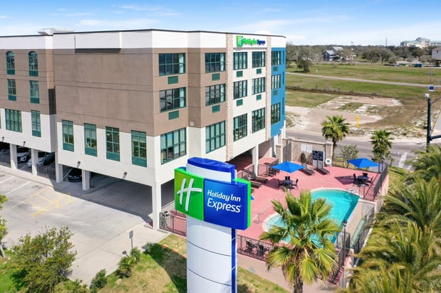 Images Holiday Inn Express Gulfport Beach by IHG
