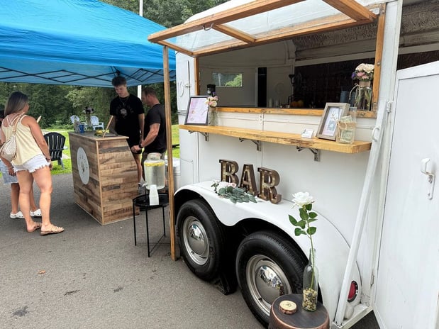 Images Rose & Oak Mobile Bar and Events