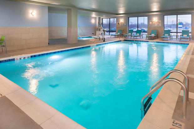 Images Holiday Inn Express & Suites Romeoville - Joliet North by IHG