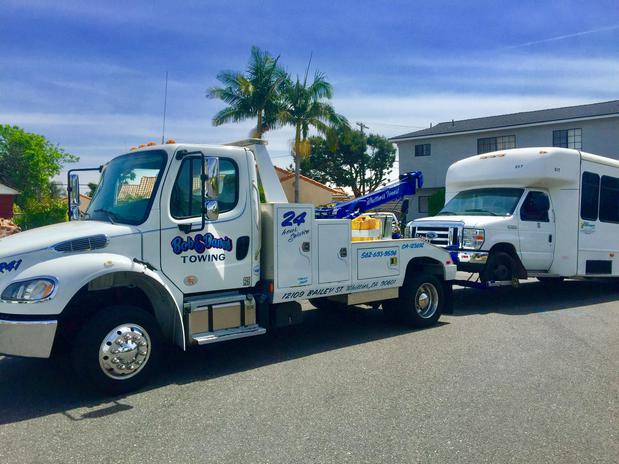 Images Bob & Dave's Towing