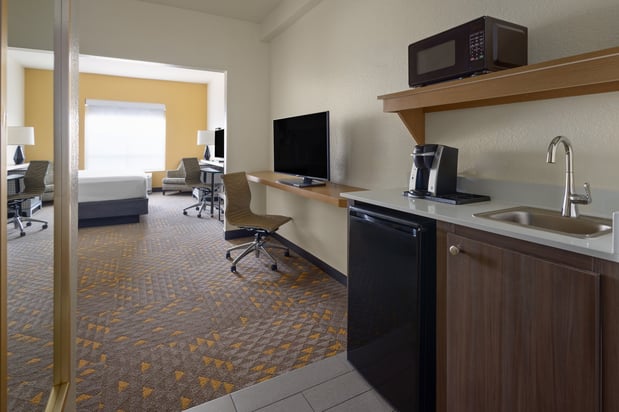 Images Holiday Inn Pearl - Jackson Area by IHG