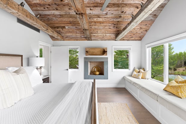 Images Edward Mulderrig Hampton’s Realtor
