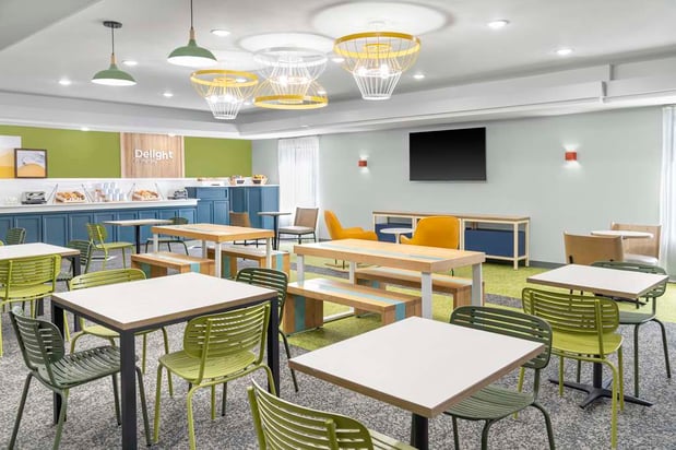 Images Spark by Hilton Lansing