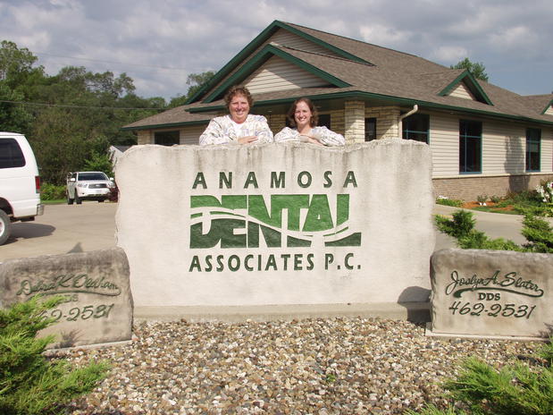 Images Anamosa Dental Associates