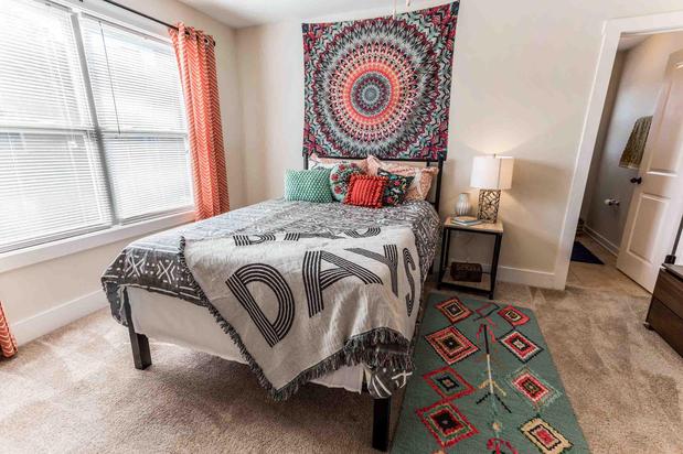 Images The Cottages at Lake Tamaha - Student Housing