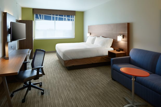 Images Holiday Inn Express & Suites Cincinnati North - Liberty Way by IHG