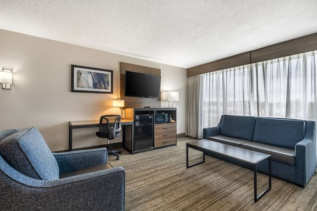Images Best Western Plus Laurel
