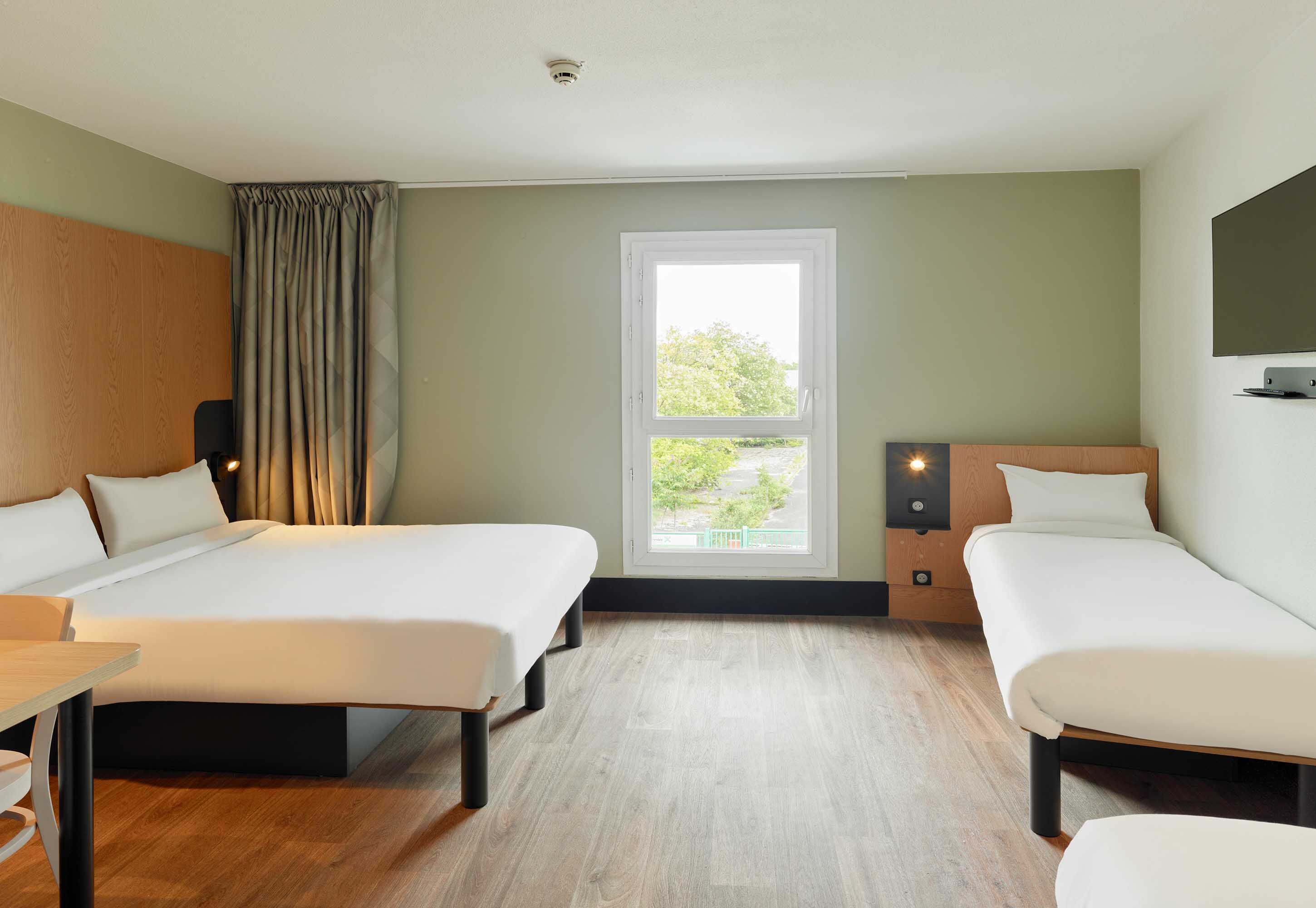 B&B HOTEL Paris Romainville Noisy-Le-Sec