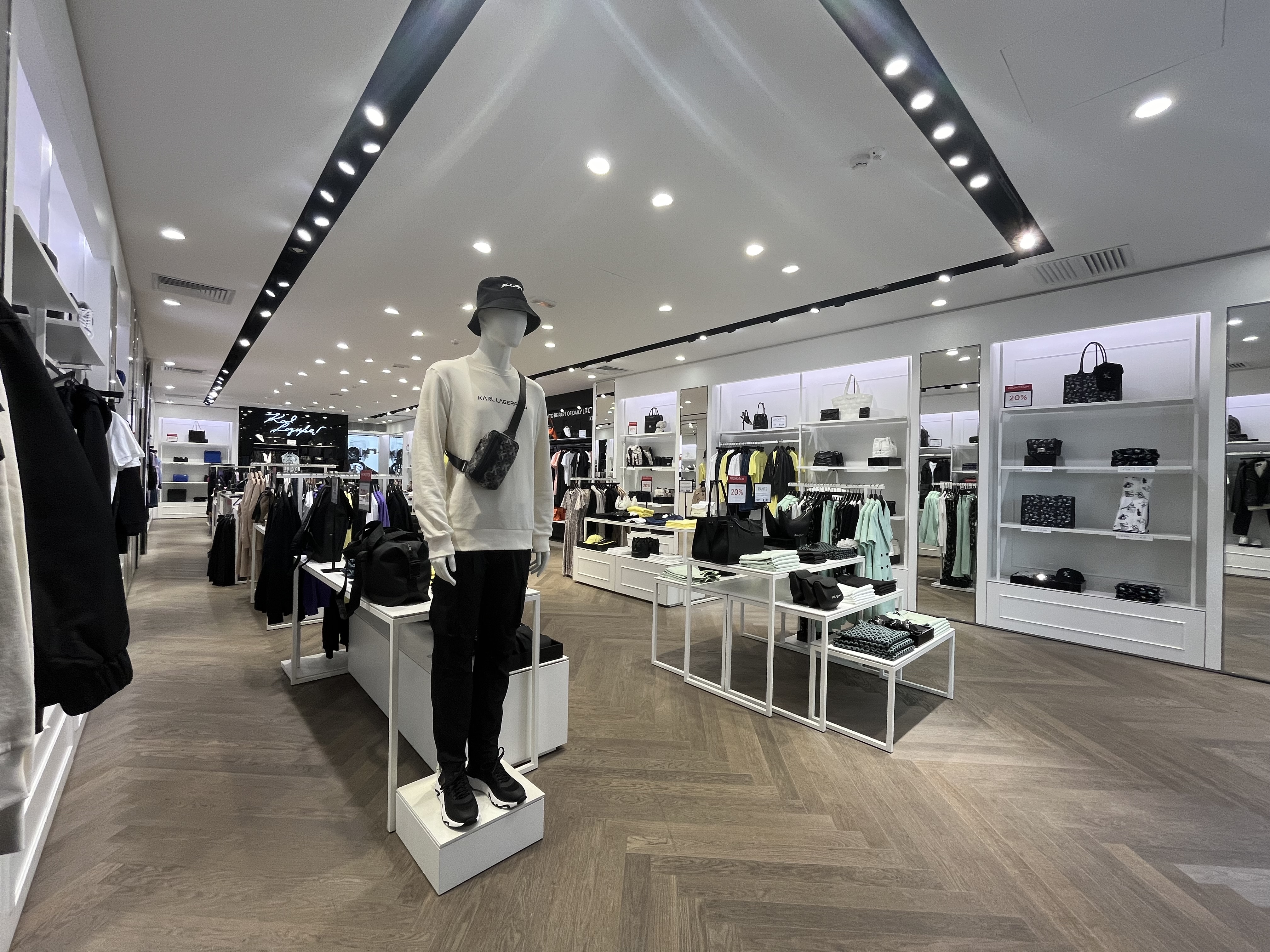 Images KARL LAGERFELD Outlet