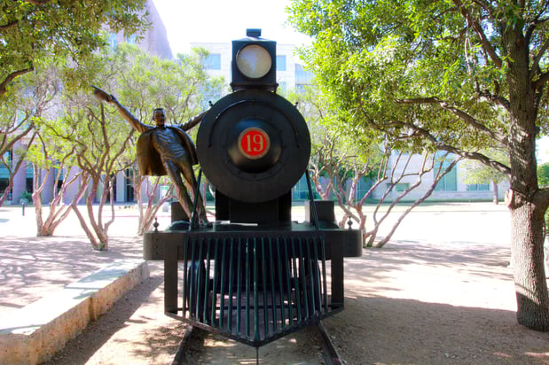 Images Modera Frisco Square