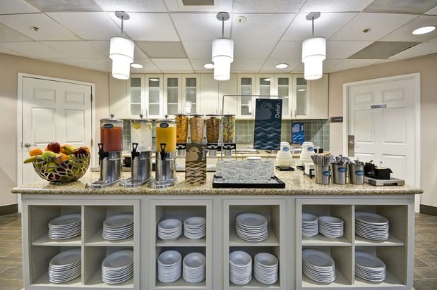 Images Homewood Suites by Hilton Dulles Int'l Airport