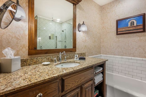 Images Best Western Premier Mariemont Inn