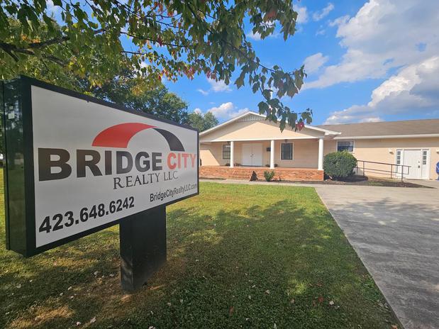 Images Bridge City Realty LLC