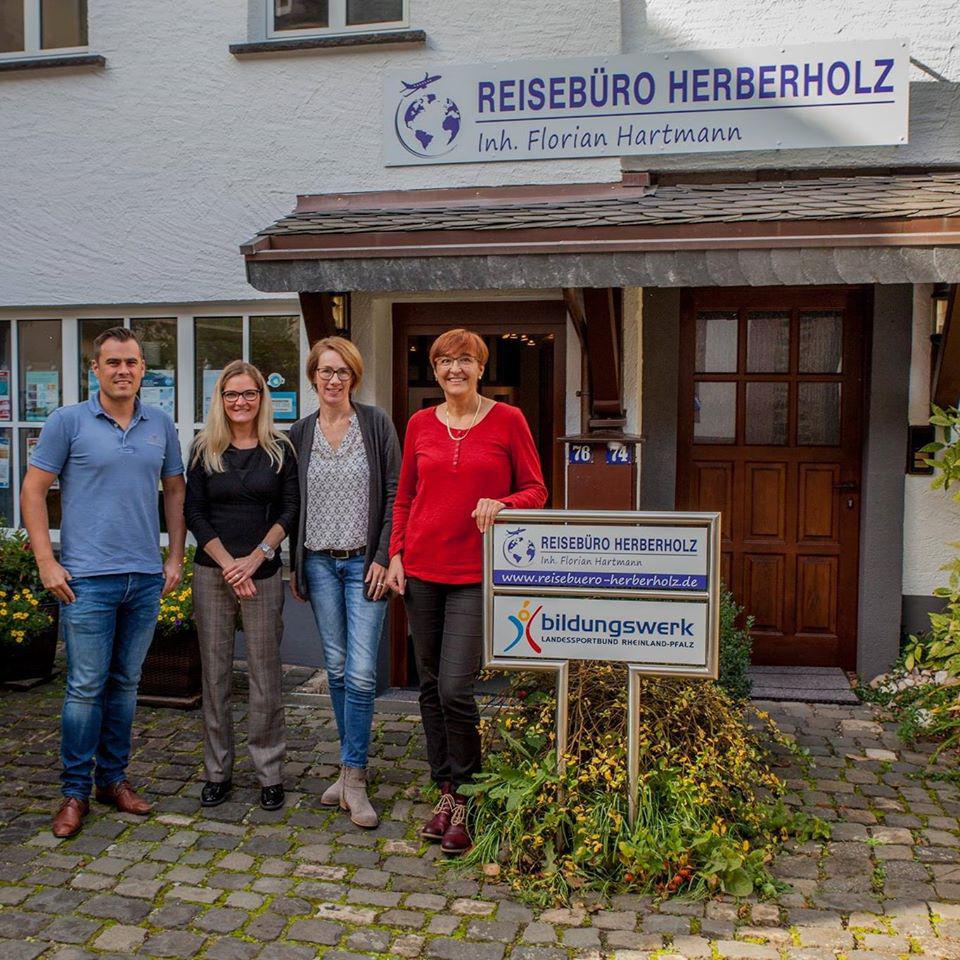 Reisebüro Herberholz  Inh. Florian Hartmann, St.-Castor-Straße 76 in Treis-Karden
