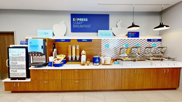 Images Holiday Inn Express & Suites Chicago Schaumburg by IHG