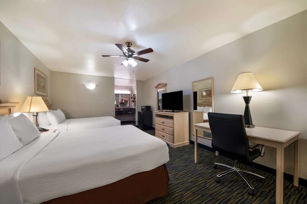 Images SureStay by Best Western Falfurrias