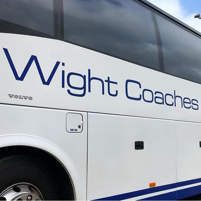 LOGO Wight Coaches Ltd Newport 01983 722722