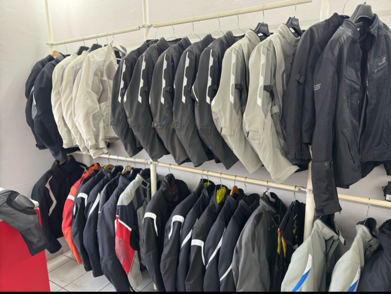 Images Motoshop Caschi e Abbigliamento Moto Bergamo