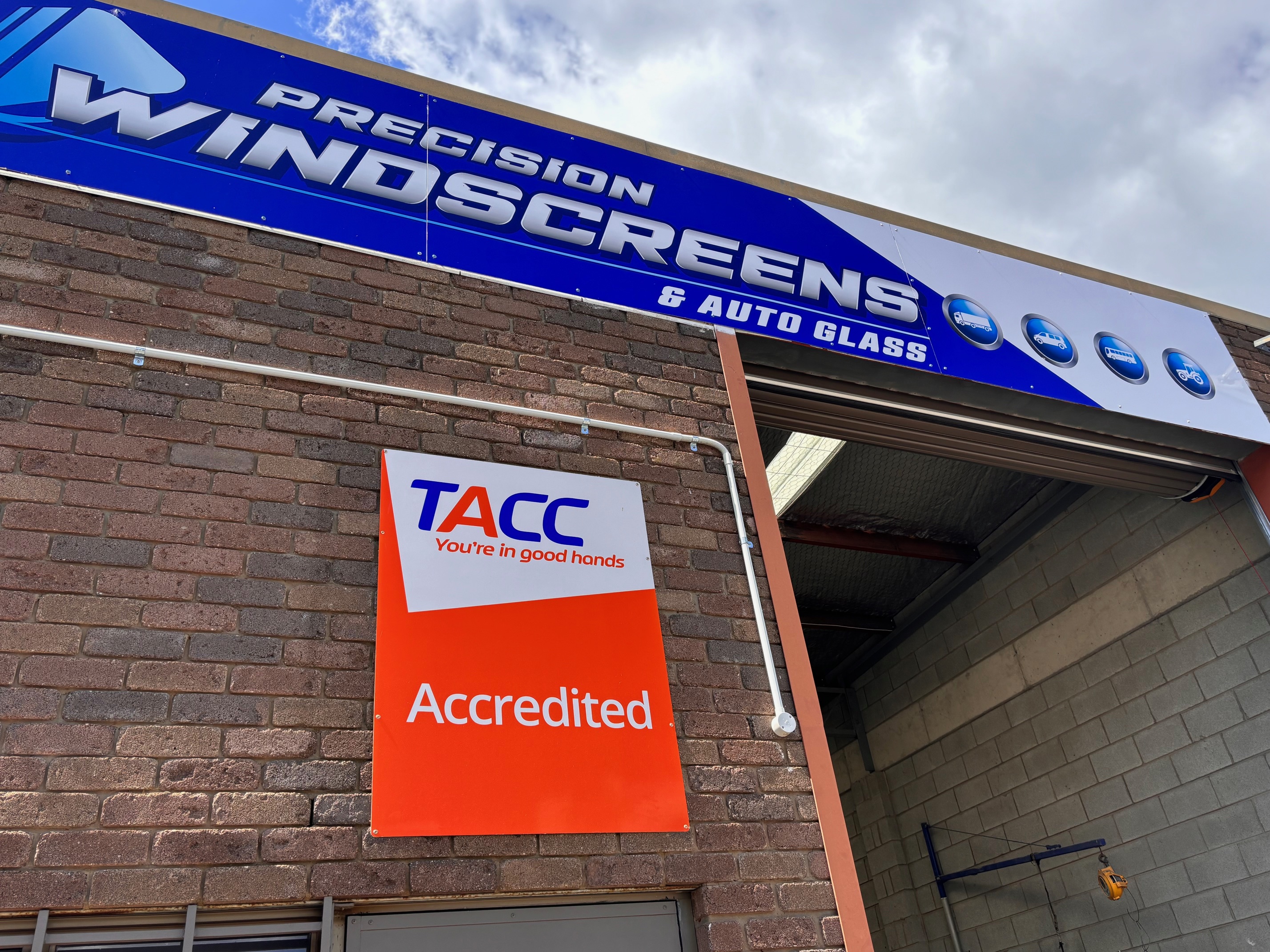 Images Precision Windscreens and Auto Glass