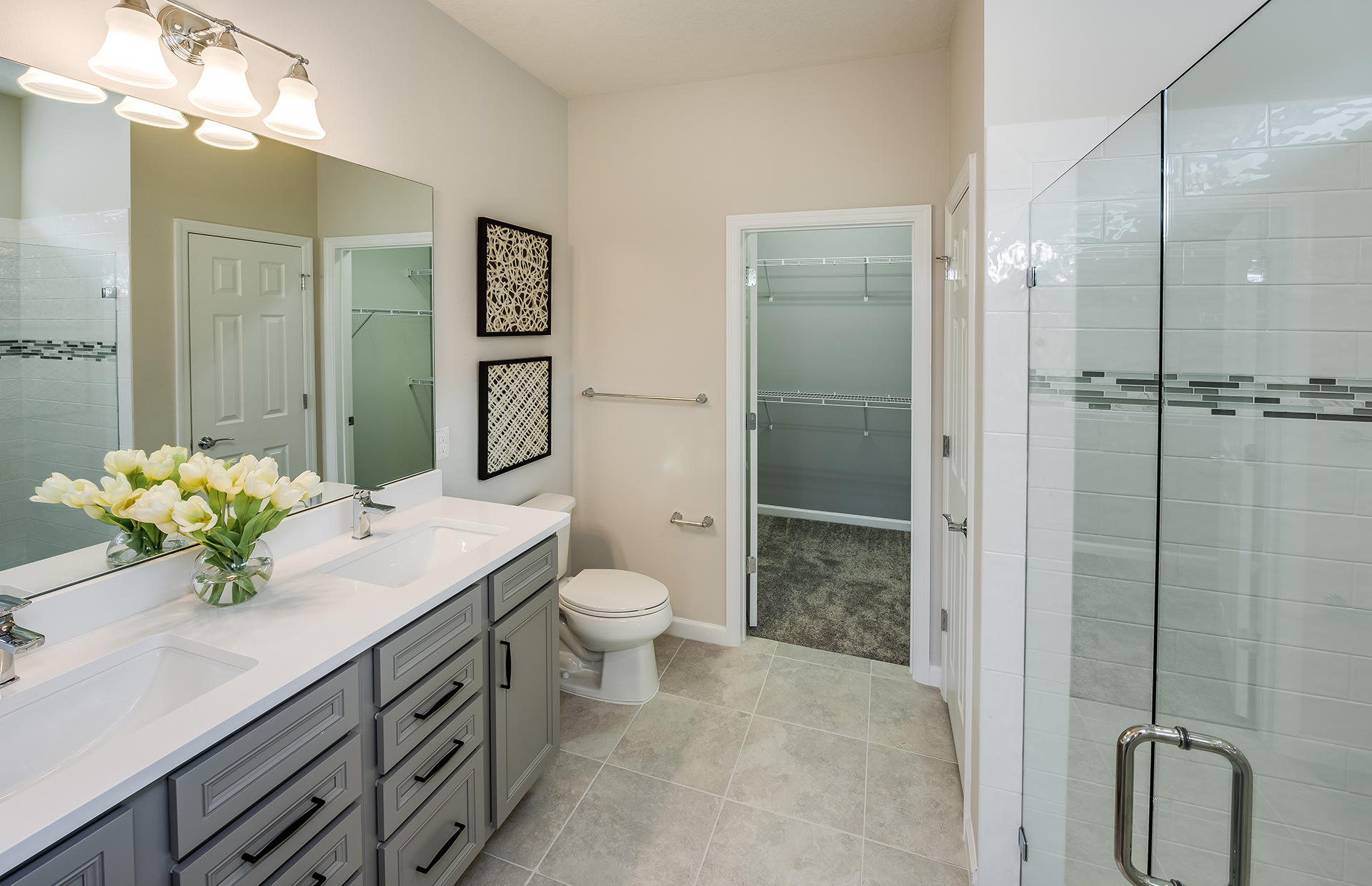 Marina Owner's Bathroom