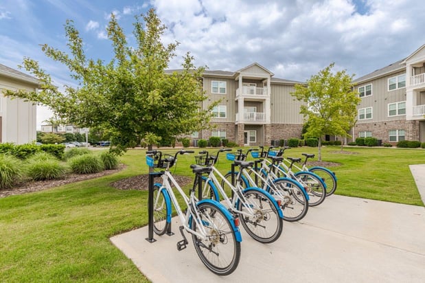 Images Haywood Reserve Apartment Homes