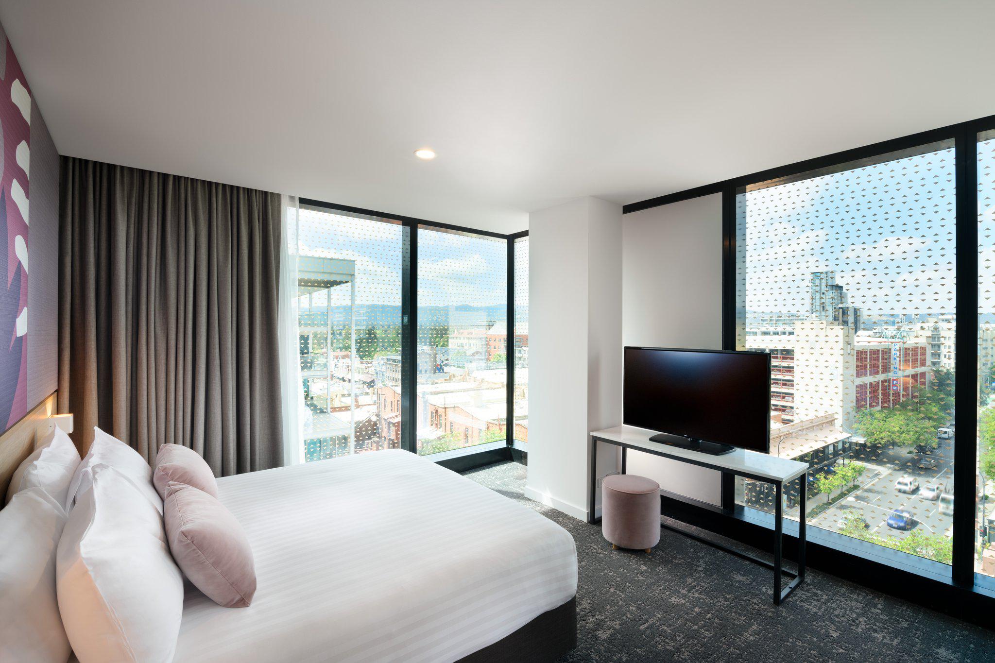 Images Crowne Plaza Adelaide, an IHG Hotel