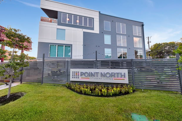 Images Point North