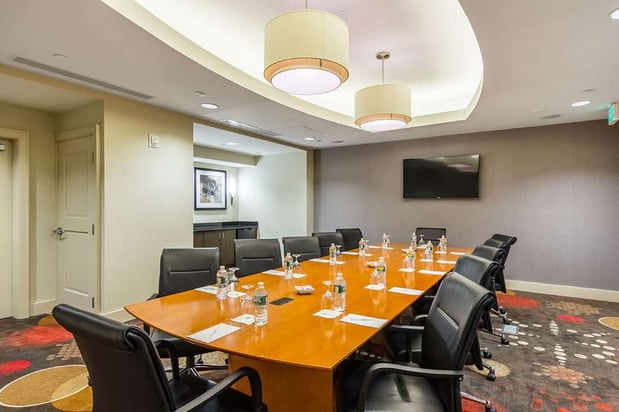 Images Embassy Suites by Hilton Newark Airport