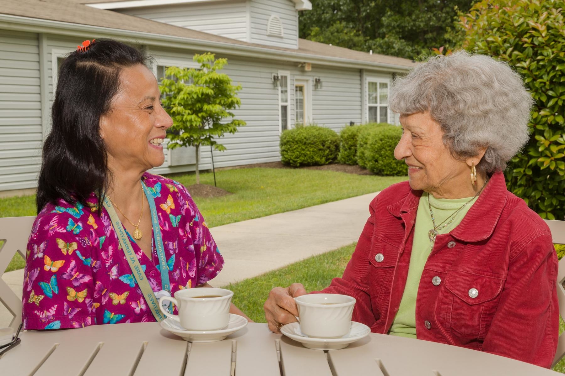 Home care. Nursing Home in America. Old Lady in Nursing. Nursing Home old. Финляндия помощь пожилые.