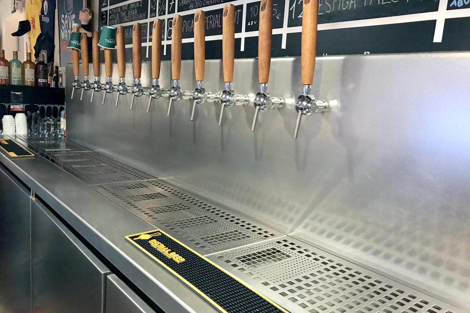 Images Install Beer  Alquiler de Grifos de Cerveza en Barcelona