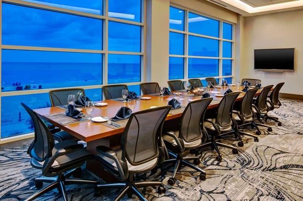 Images Hilton Garden Inn Virginia Beach Oceanfront