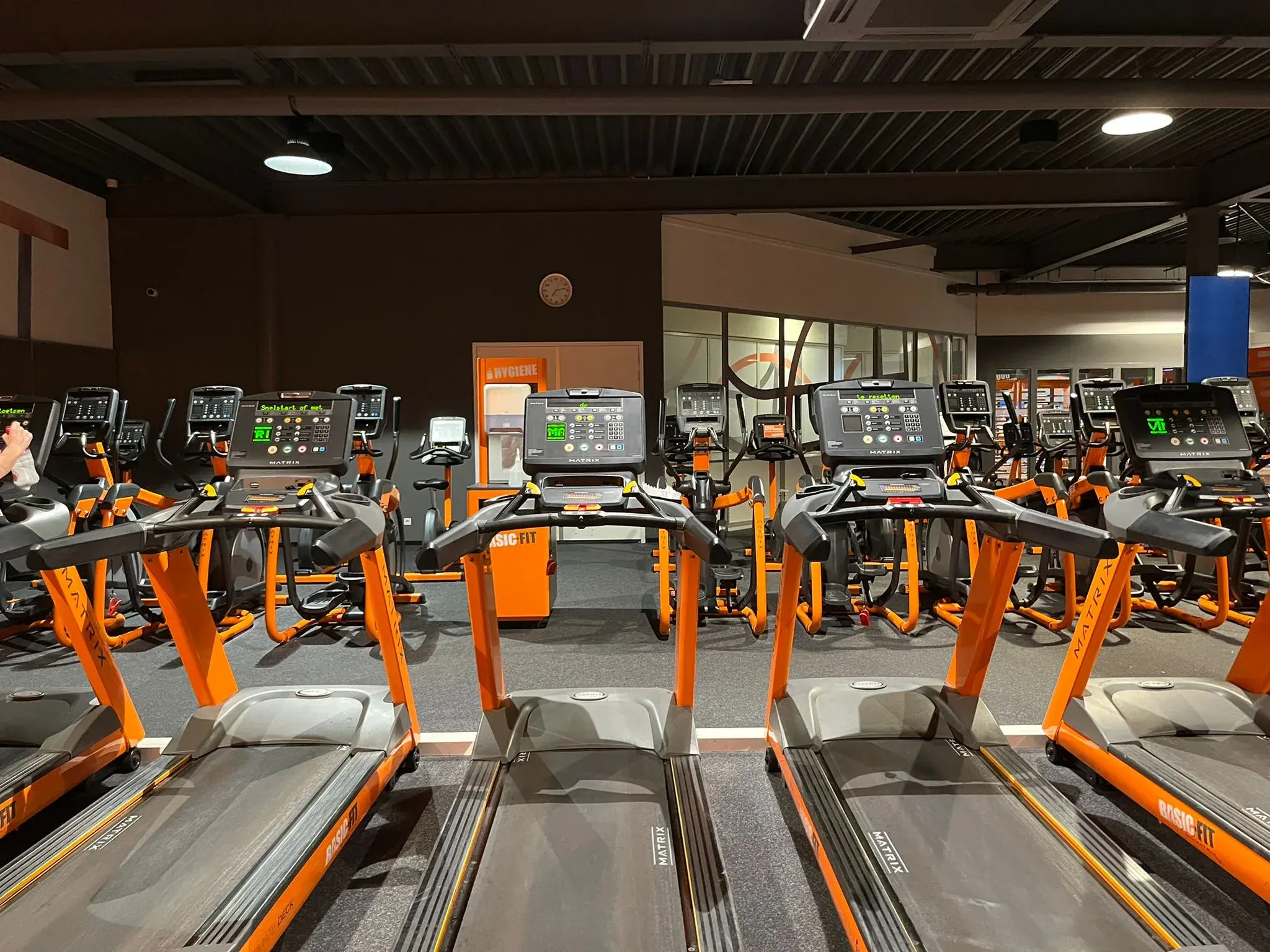 Foto's Basic-Fit 24/7
