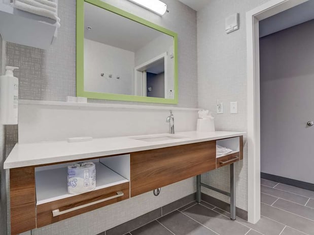 Images Hampton Inn and Suites by Hilton Cincinnati Midtown Rookwood