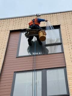 Starbrite Window Cleaning Image