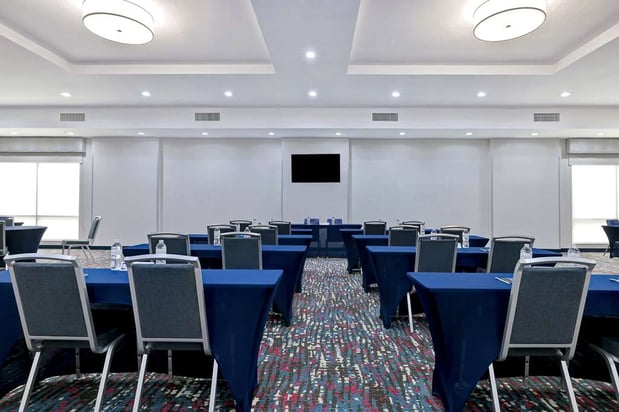 Images Hampton Inn & Suites Houston East Beltway 8