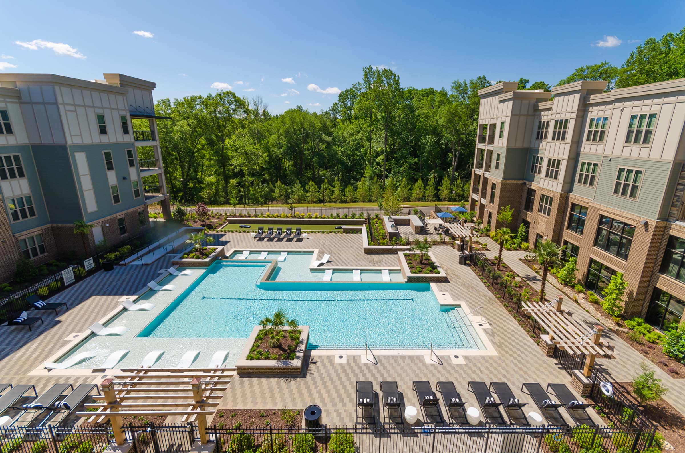 camden-alpharetta-apartments-alpharetta-georgia-aerial-pool-deck-7