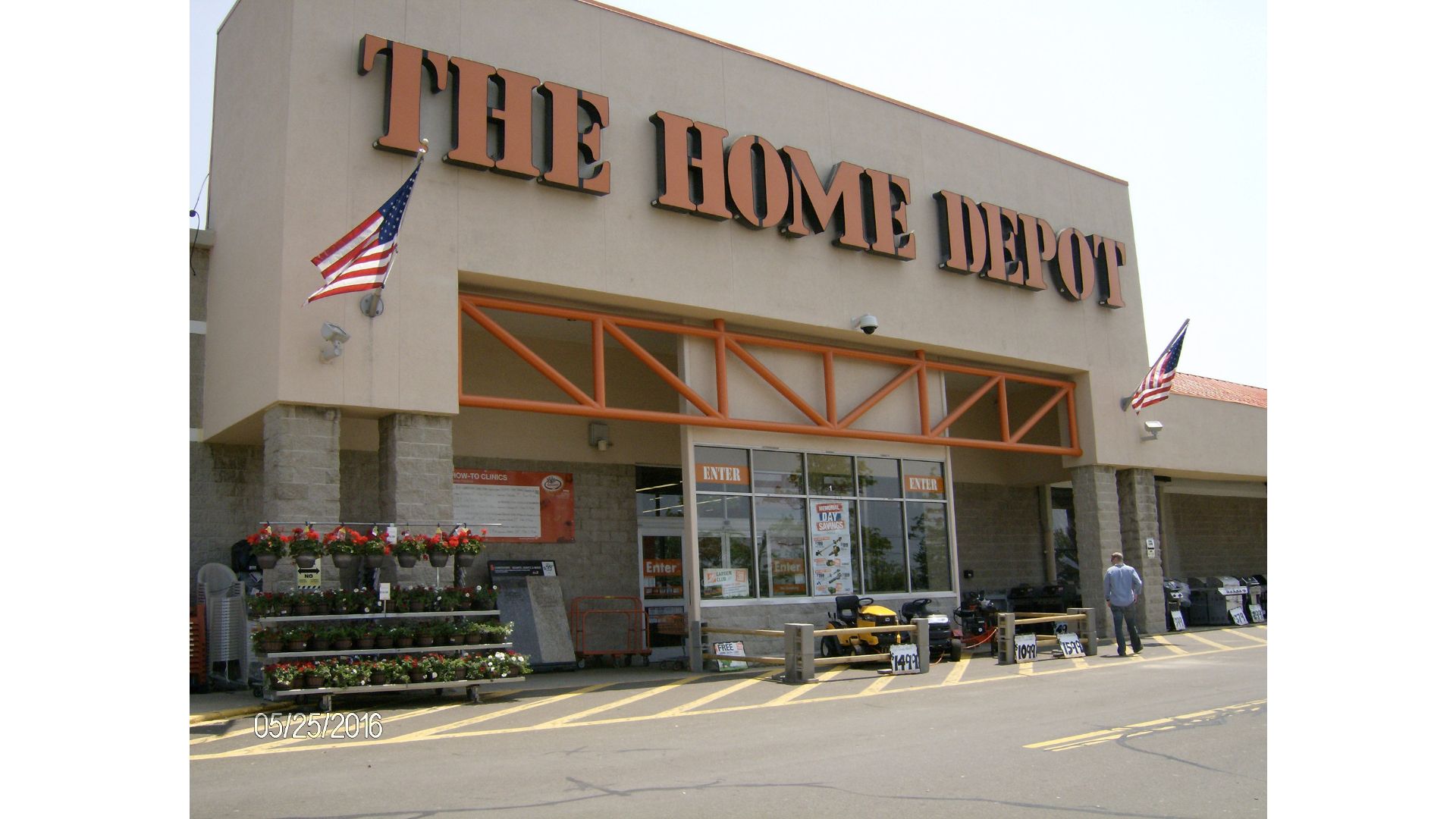 Home Depot Plaza Photo